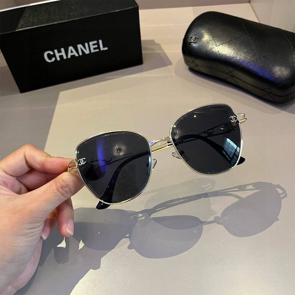 Ch**el SUNGLASSES