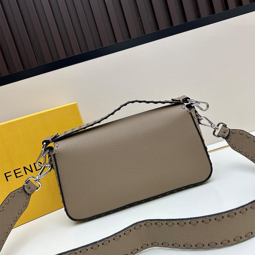 F**di  Baguette
