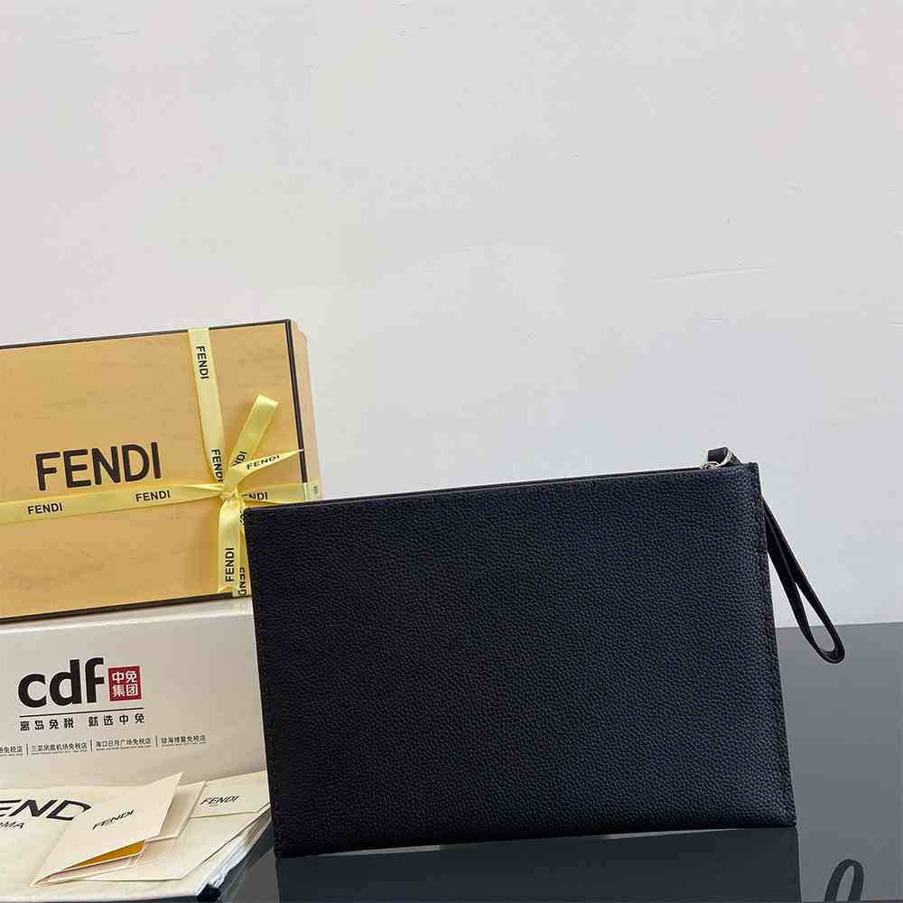 F**di Selleria Flat Pouch Medium