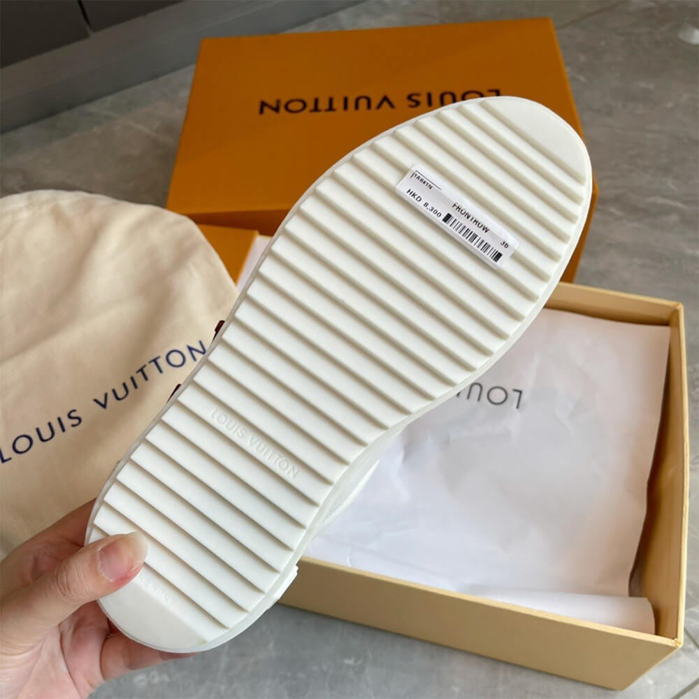TIME OUT SNEAKER