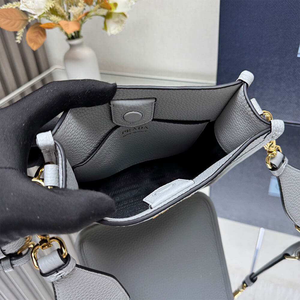 Pra*a Leather mini shoulder bag(HIGH-END GRADE)