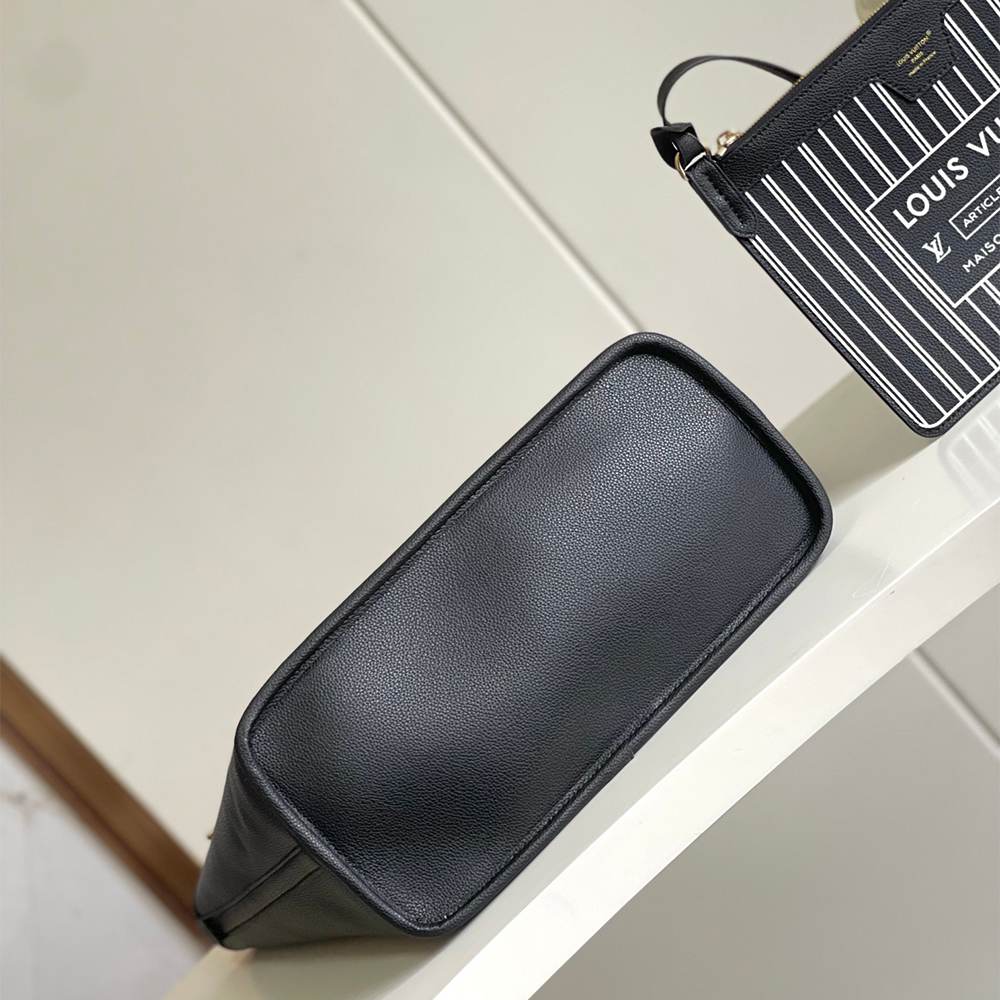LV Neverfull Inside Out MM