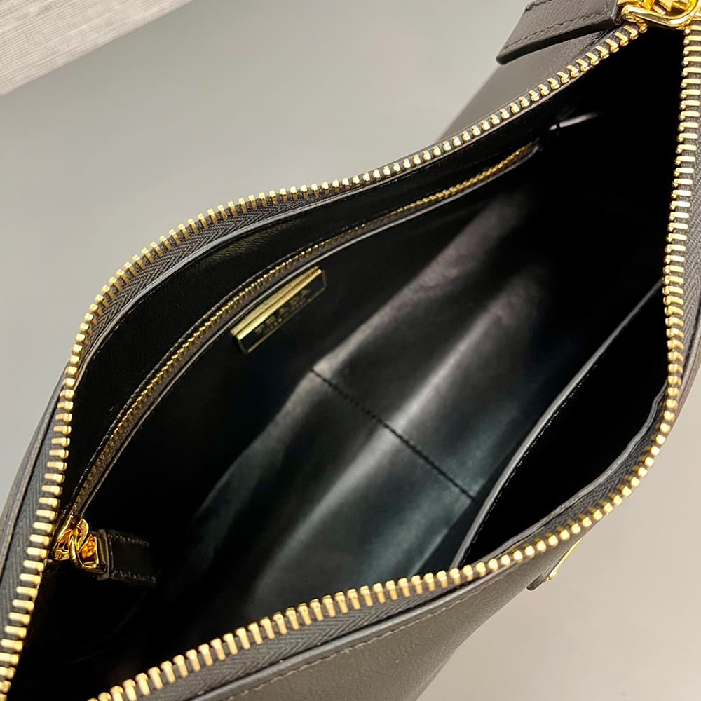 Pra*a Aimee medium leather shoulder bag