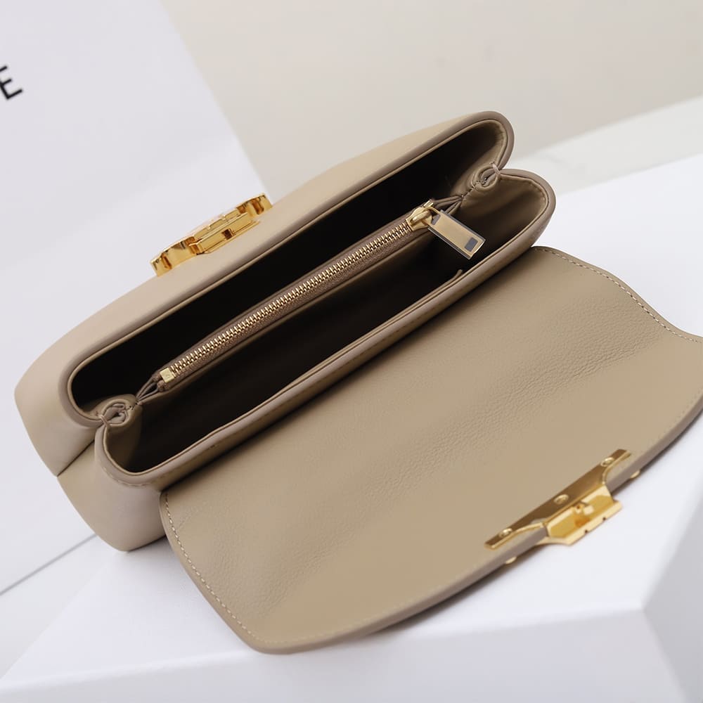 Ce1i*e TEEN NINO BAG IN S*pPLE GRAINED CALFSKIN(HIGH-END GRADE)