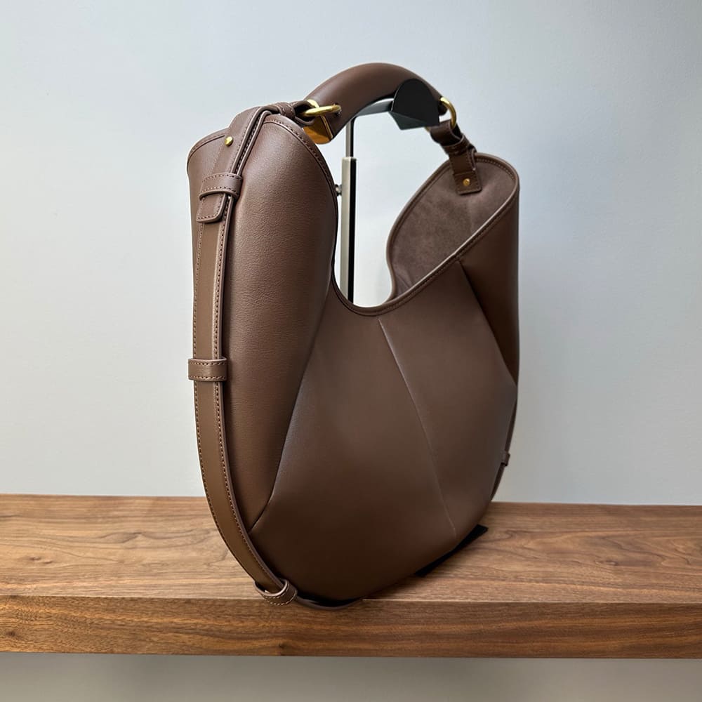 Y51 MOMBASA medium in leather(HIGH-END GRADE)