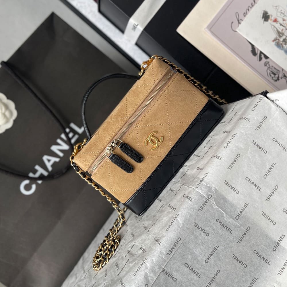 Ch**el Vanity with Chain(HIGH-END GRADE)