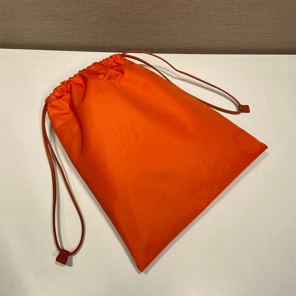 Pra*a Wish Re-Nylon pouch