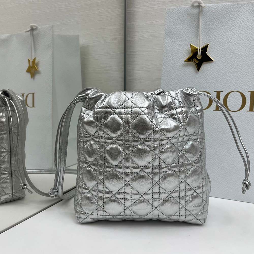 D10r AD10rable Mini Bucket Bag