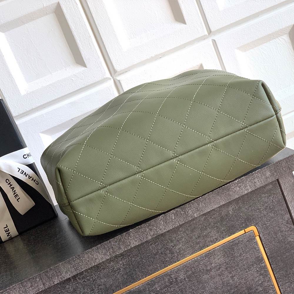 Ch**el Large Hobo Bag(HIGH-END GRADE)