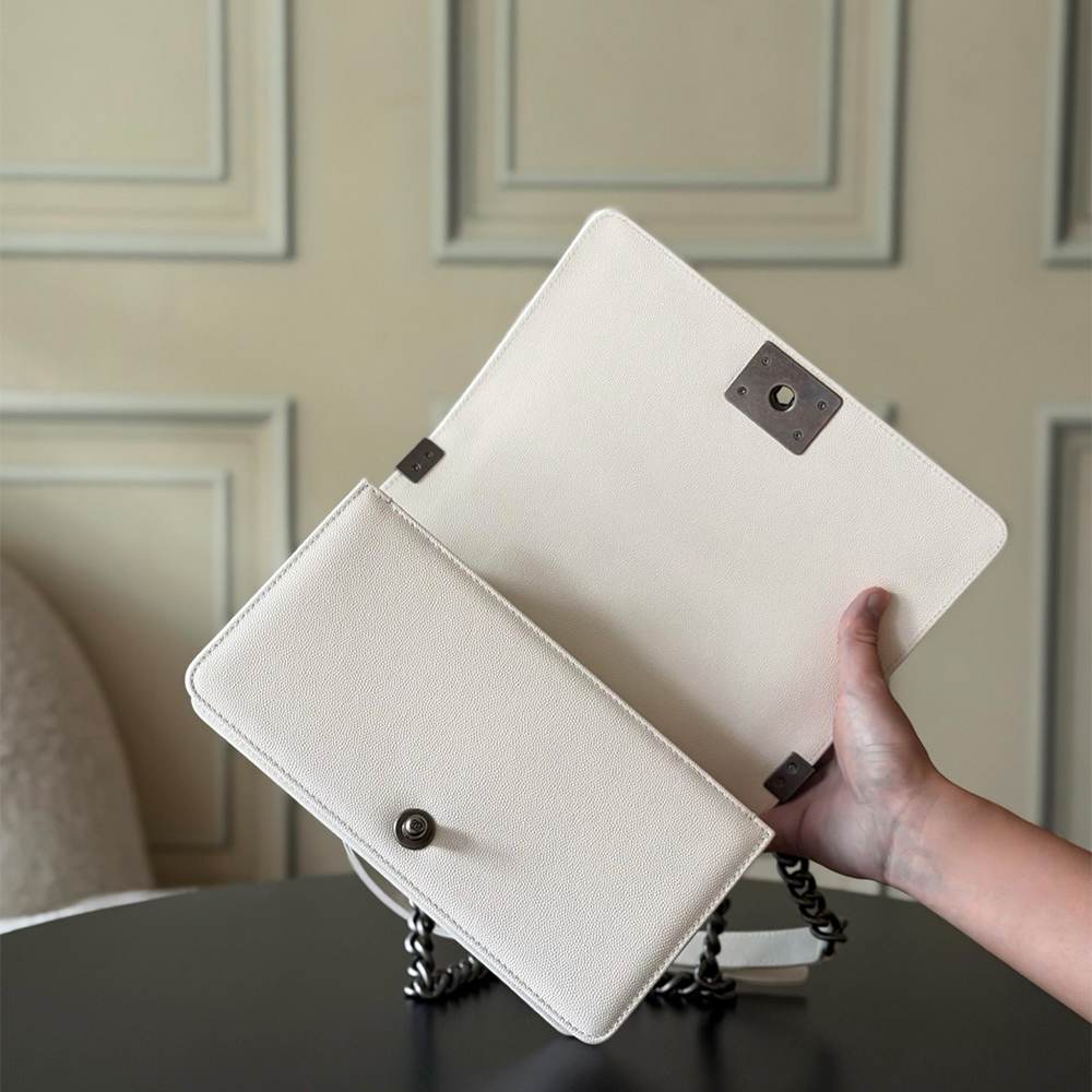 Ch**el BOY Ch**el Handbag(HIGH-END GRADE)