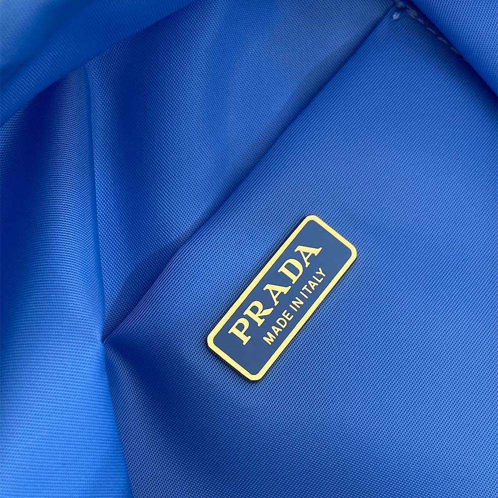 Pra*a Wish Re-Nylon pouch