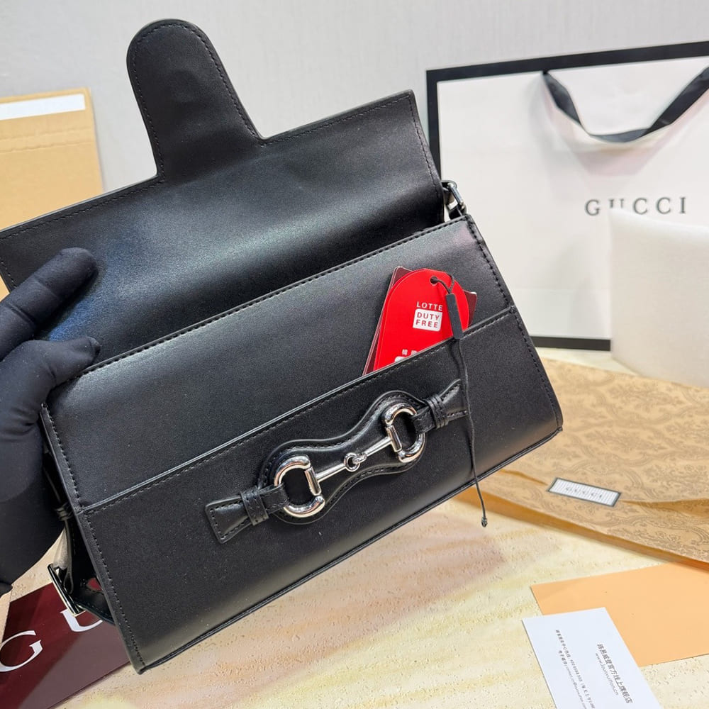 Gvc*1 Horsebit Ristretto medium shoulder bag