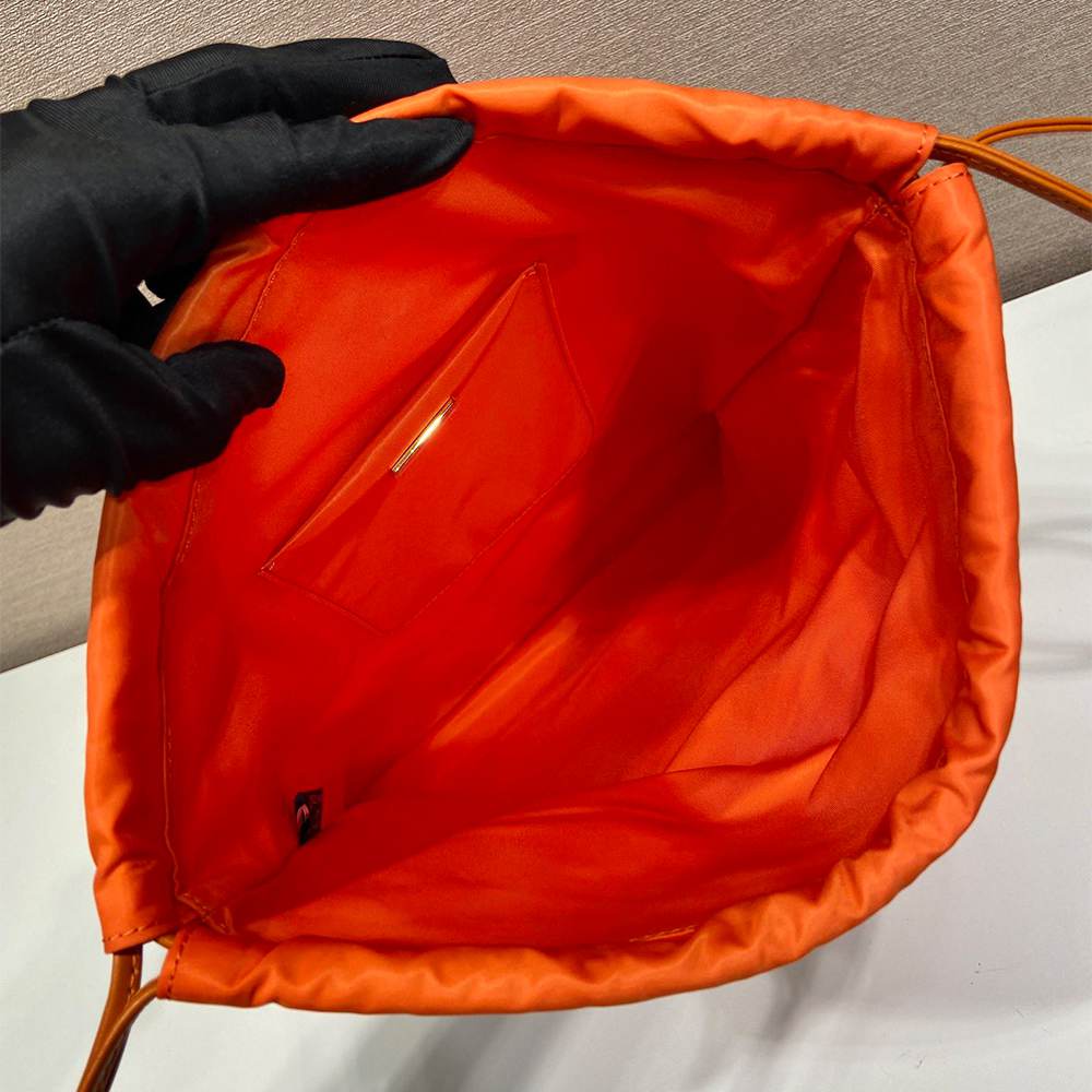 Pra*a Wish Re-Nylon pouch