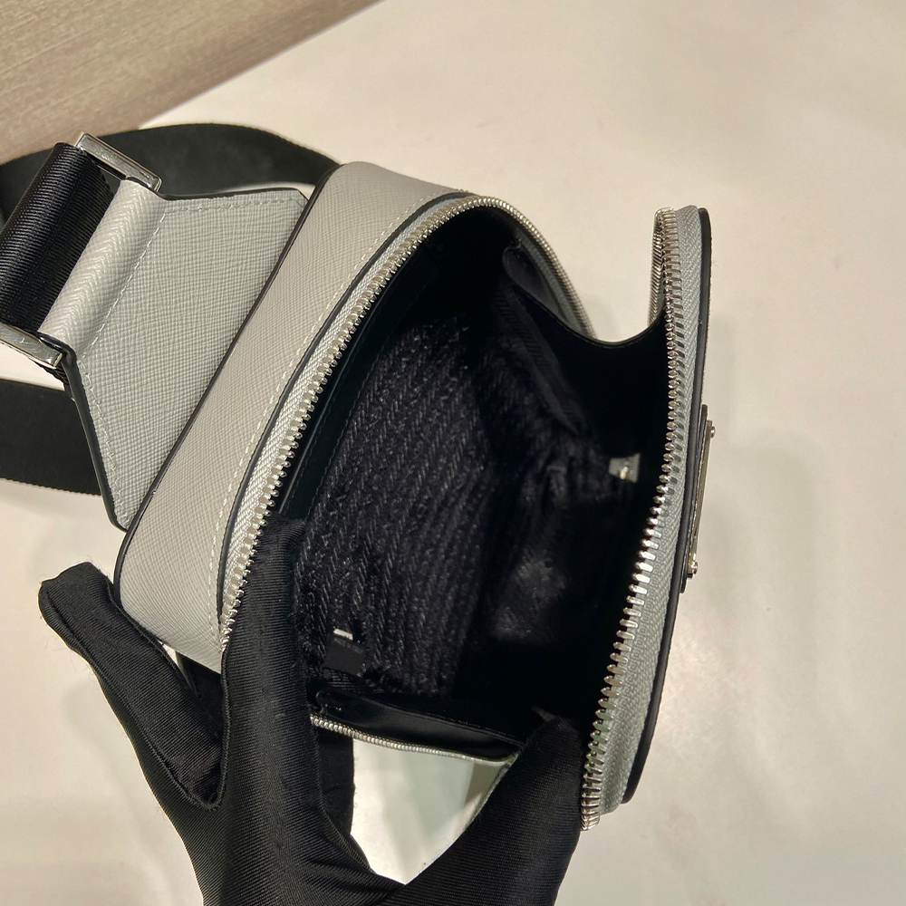 Pra*a Brique Saffiano leather bag