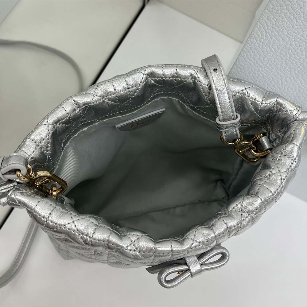 D10r AD10rable Mini Bucket Bag