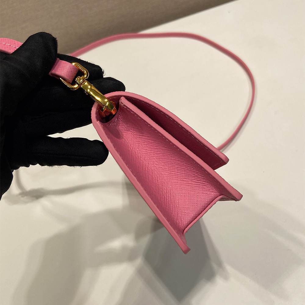 Pra*a Saffiano leather mini-bag(HIGH-END GRADE)