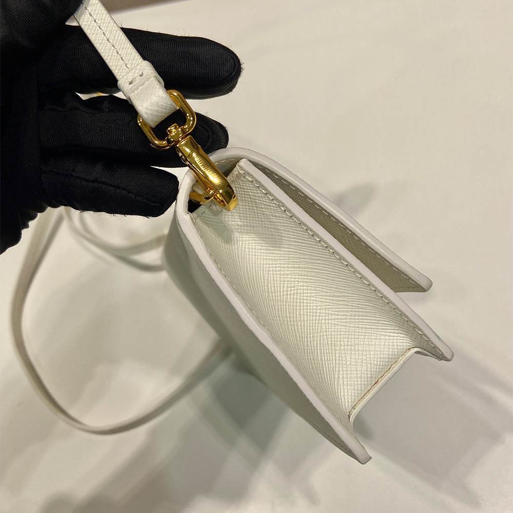 Pra*a Saffiano leather mini-bag(HIGH-END GRADE)