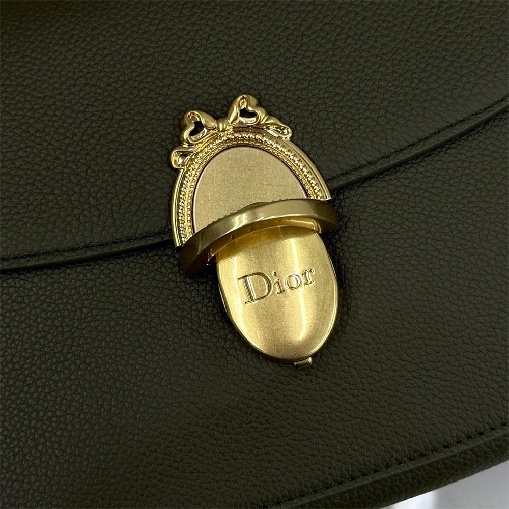 D10r Medium D10r Medaillon Flap Bag(HIGH-END GRADE)