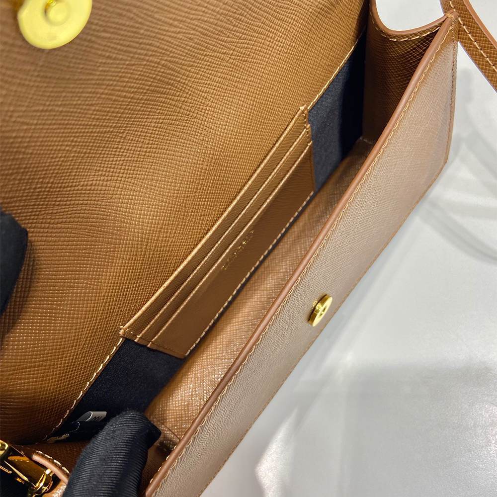 Pra*a Saffiano leather mini-bag(HIGH-END GRADE)